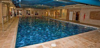 Hotel Four Seasons & Leisure Club